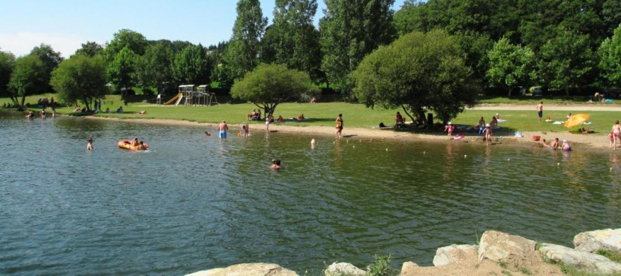 Villa Le Menhir 4 Ch Au Bord Du Lac Et Terrasse Villefranche-de-Panat Buitenkant foto